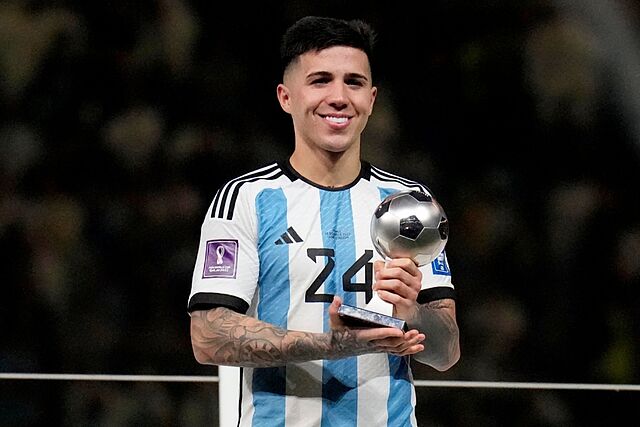 Enzo Fern�ndez's life-changing decision that made him a global star.