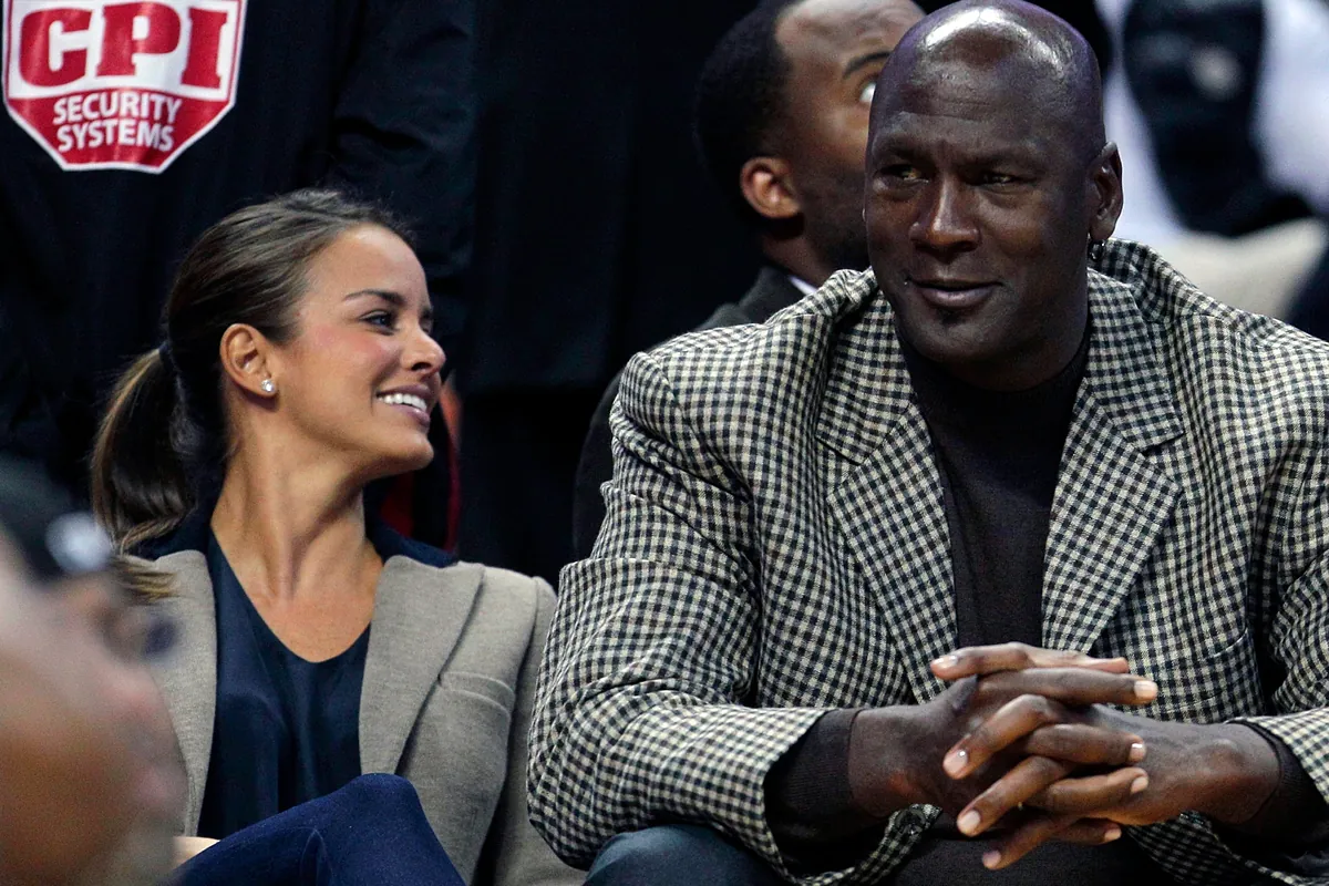Michael Jordan's million-dollar prenup: Yvette Prieto's massive financial  safety net | Marca, image size:1200x800