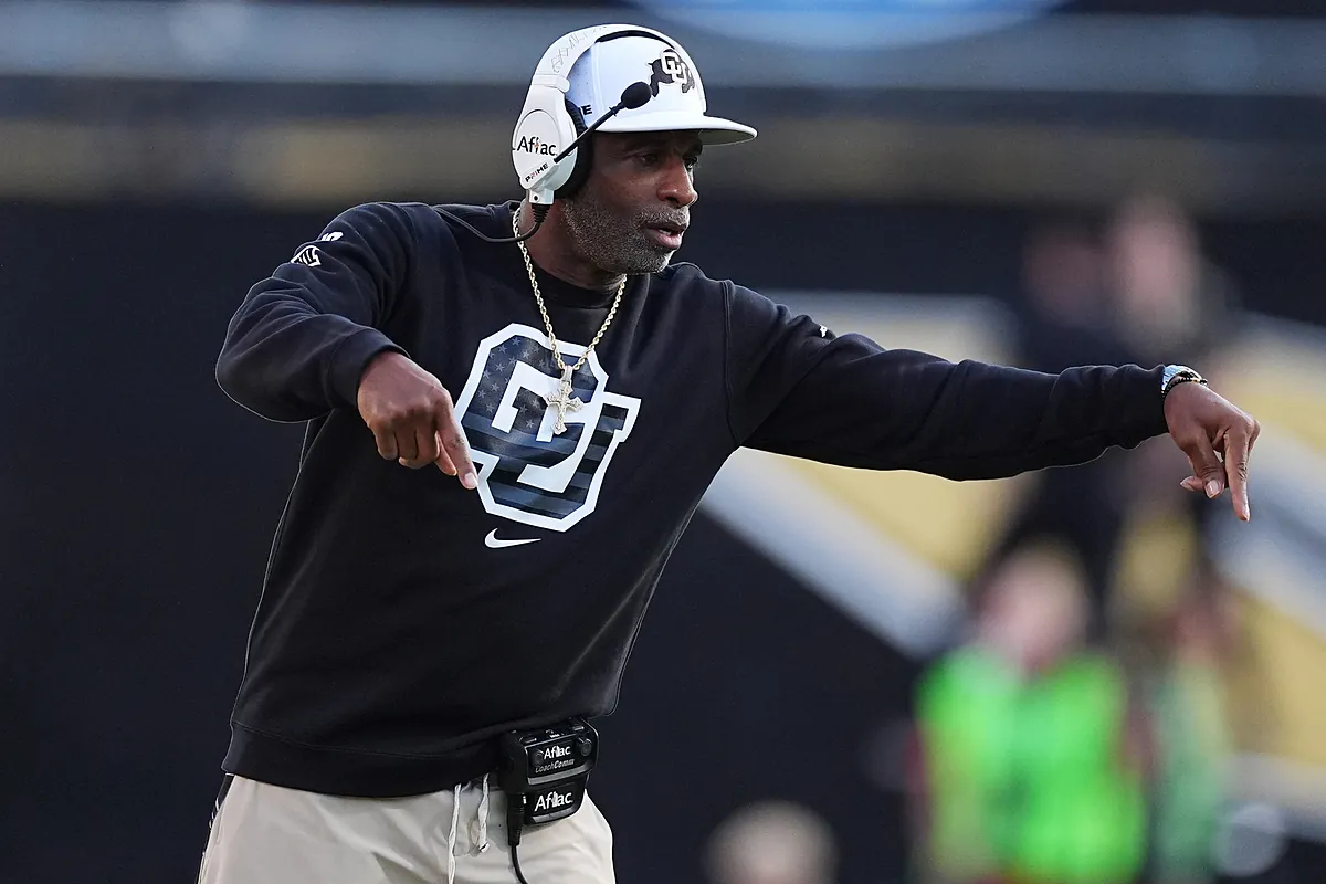 Deion Sanders loses his magic, and the Colorado Buffaloes begin to see the end of an era