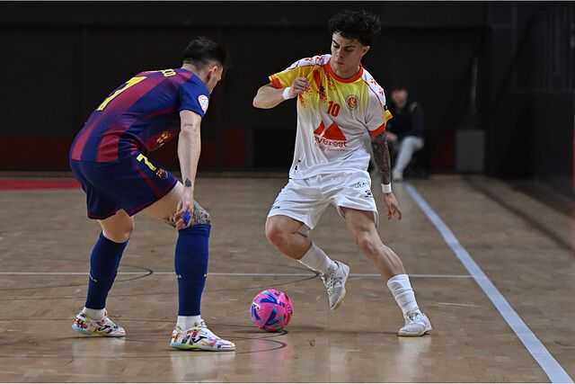 V�ctor Ramos encara a Pol Pacheco