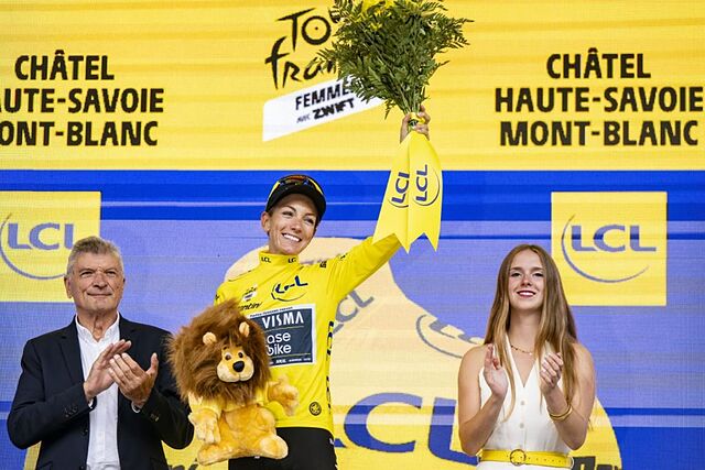 Pauline Ferrand-Pr�vot, en el podio.