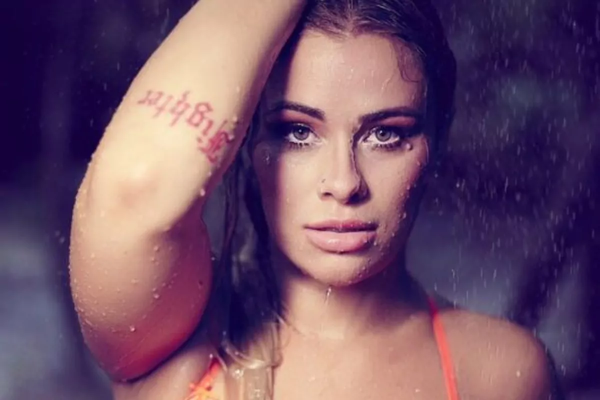Paige VanZant doesn't change and sets the ablaze with a