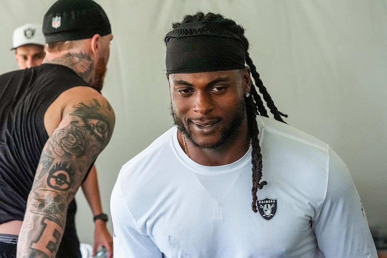 Is Davante Adams Done in Vegas? Raiders Could Trade Receiver for Draft...