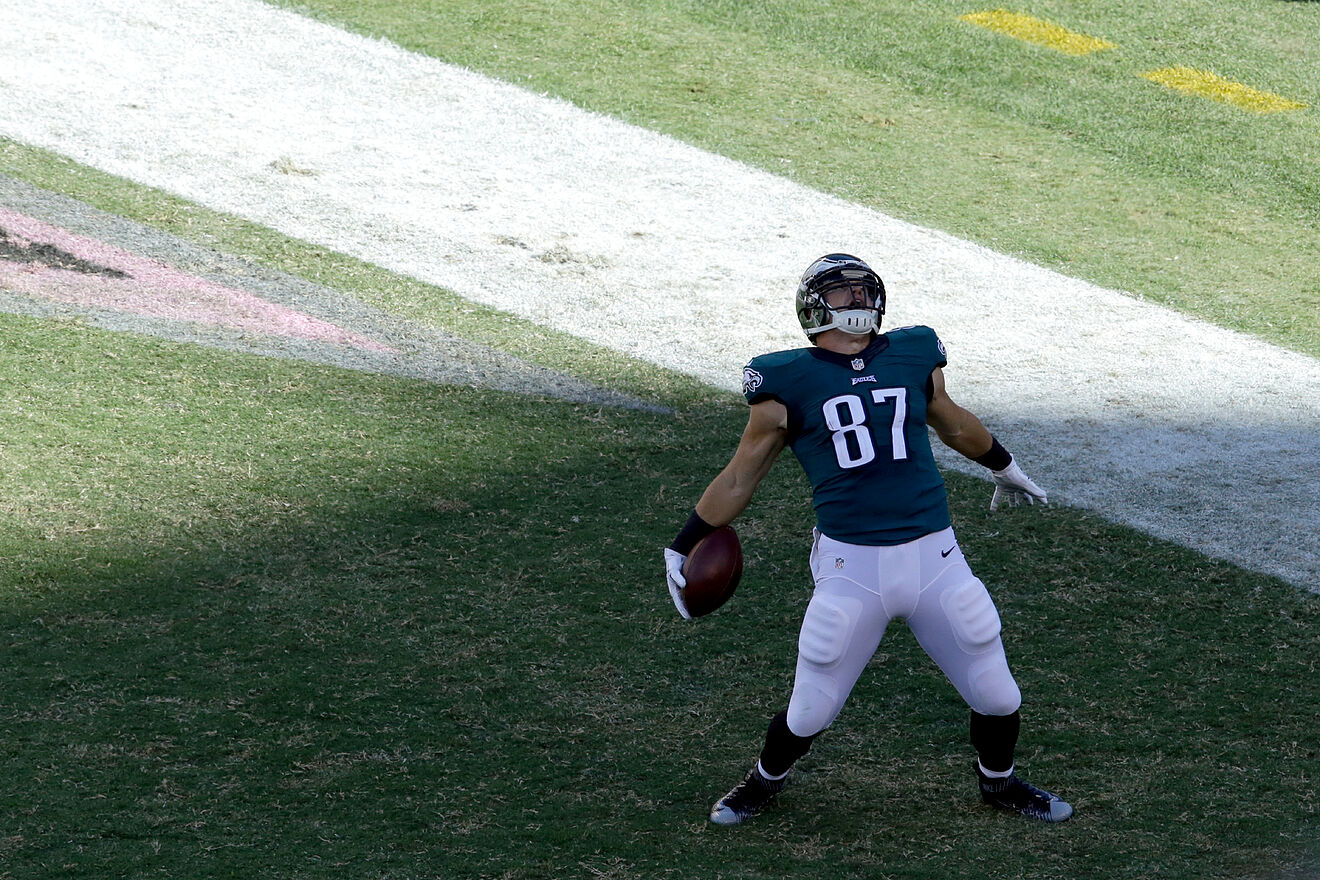 Brent Celek with the Eagles.