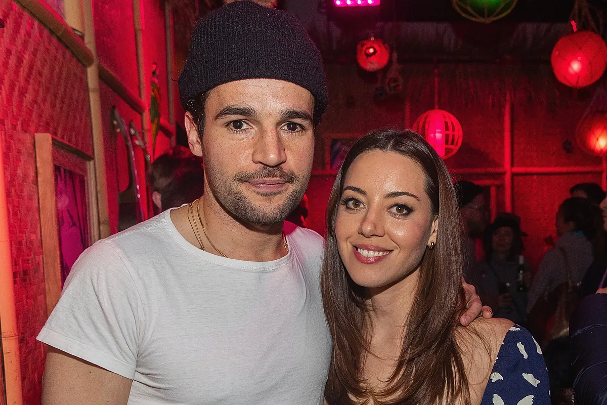 Who is Christopher Abbott, Aubrey Plaza's boyfriend? Actress pregnant 1 year after husband's death
