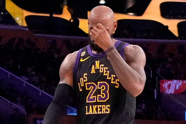 Los Thunder barren 4-0 a los Lakers y podr�a precipitar el fin de la era de LeBron James en la NBA
