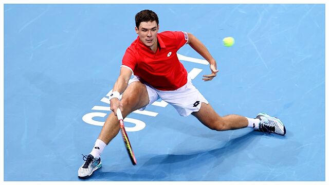 Kamil Majchrzak durante un partido en la ATP Cup