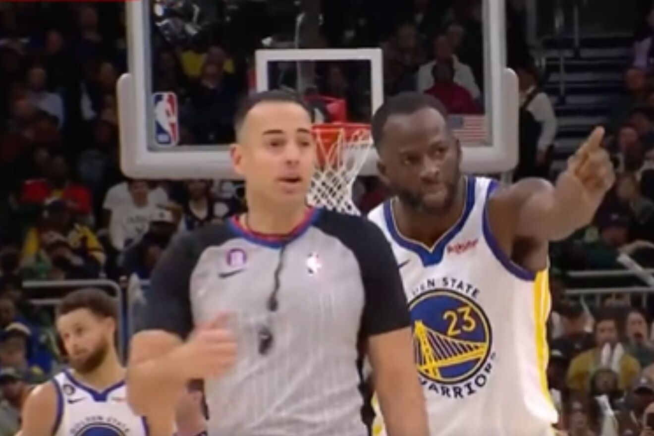 Why did Draymond Green get a fan ejected from Warriors loss at Bucks ...