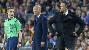 Luis Enrique y Zidane, durante el �ltimo Cl�sico en el Camp Nou
