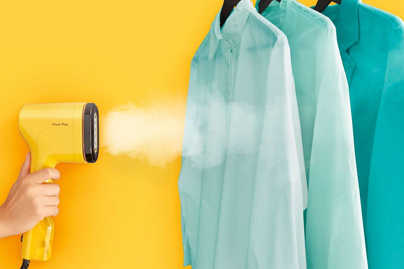 Tefal pone uno de sus vaporizadores de ropa más prácticos a precio de chollo.