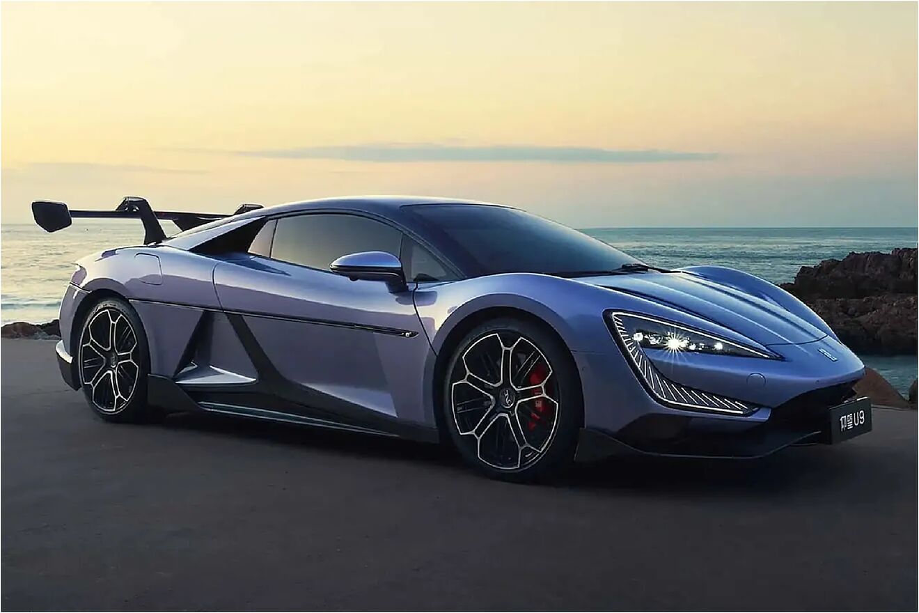 Reference image of the Yangwang U9.