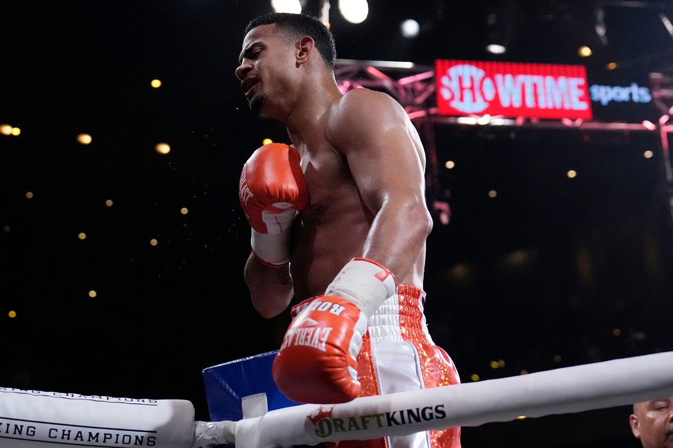 Rolando Romero celebrates his win over Ismael Barroso.