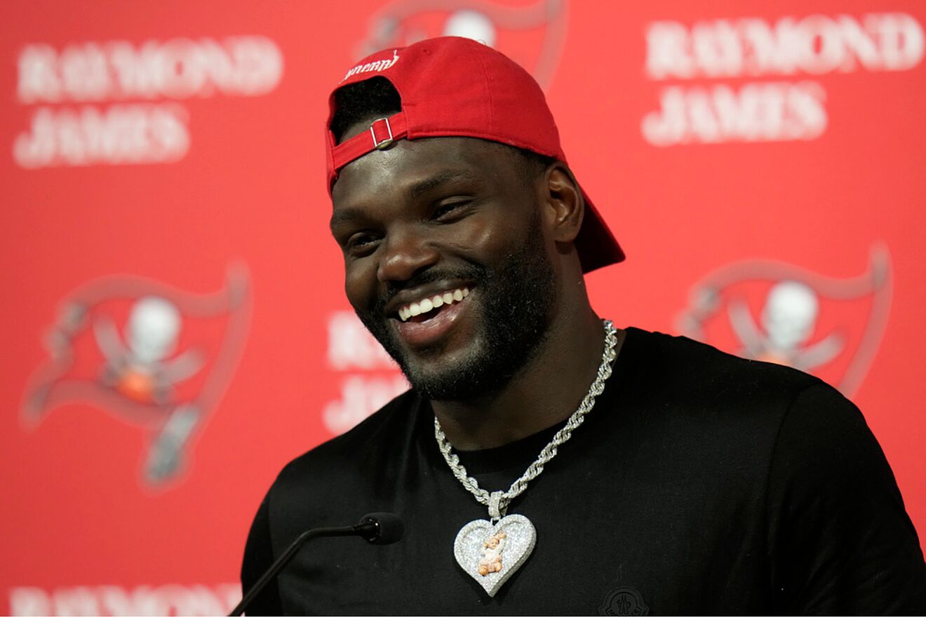 Former Tampa Bay Buccaneers' Shaquil Barrett