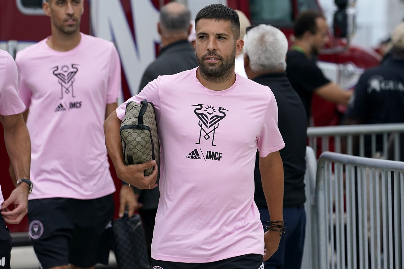 Jordi Alba debutó con el Inter de Miami de Leo Messi y Sergio...