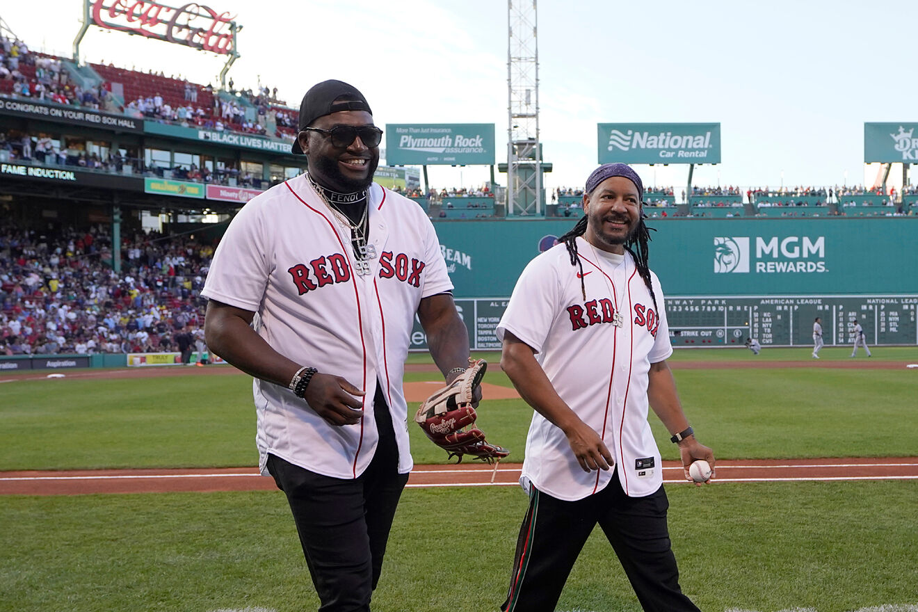 Former Boston Red Sox's David Ortiz, left, and Manny Ramirez, right,...