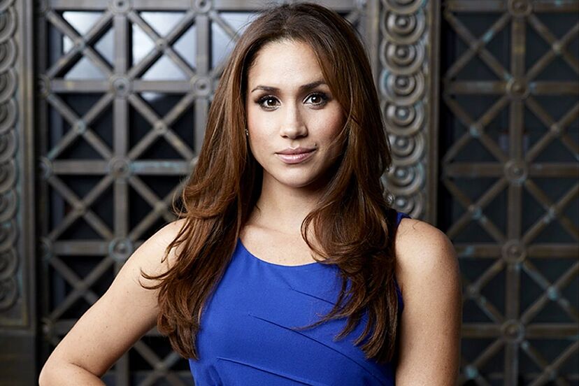 meghan markle blue dress netflix breaks streaming record: Why are so many people watching 'Suits'? black strapless dress long 2=handle1=5 Drawer Dresser=richmond-ridged-chest-of-5-drawers-matte-black Size:14-17