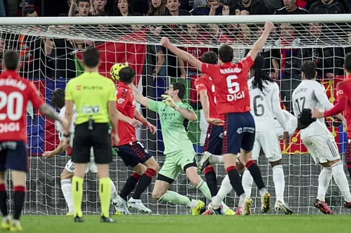 Osasuna defeats Real Madrid, who could lose their lead