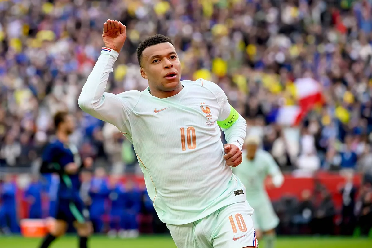 Mbappé's France beats Brazil despite having one man less