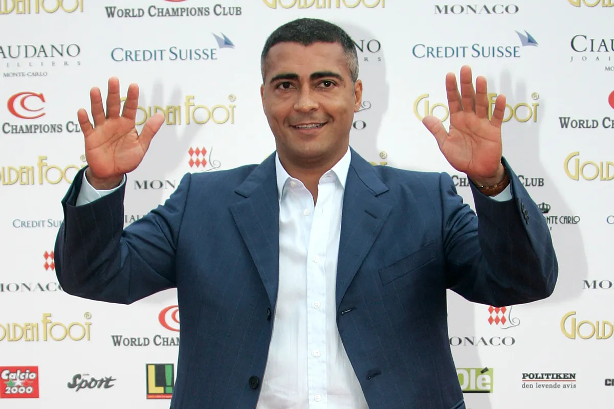 Romário told Carlo Ancelotti to "pay attention" after Neymar was left out of Brazil's national team