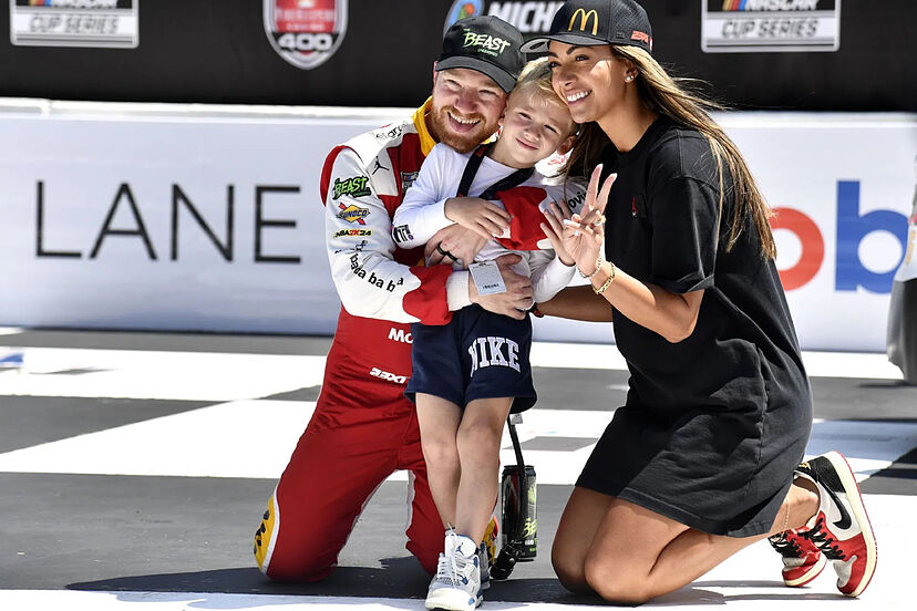 Who is Tyler Reddick's wife? Meet Alexa DeLeon and her children with the  NASCAR driver | Marca