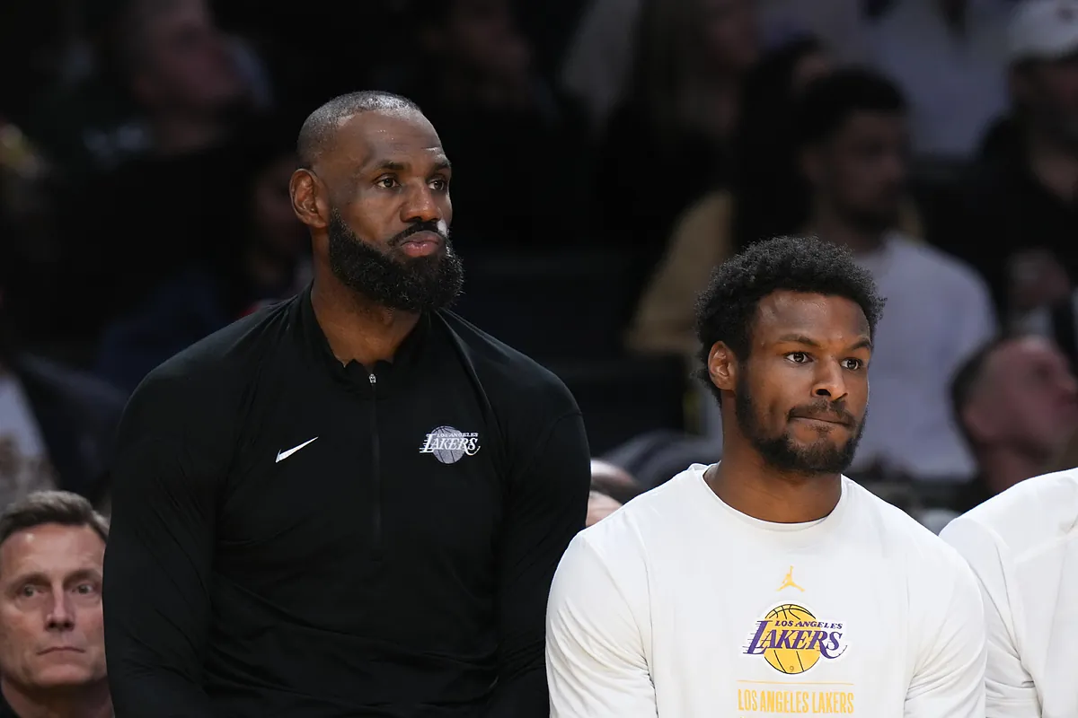 Image for Was LeBron James' gesture before the game the first sign that retirement is near? Fans are certain