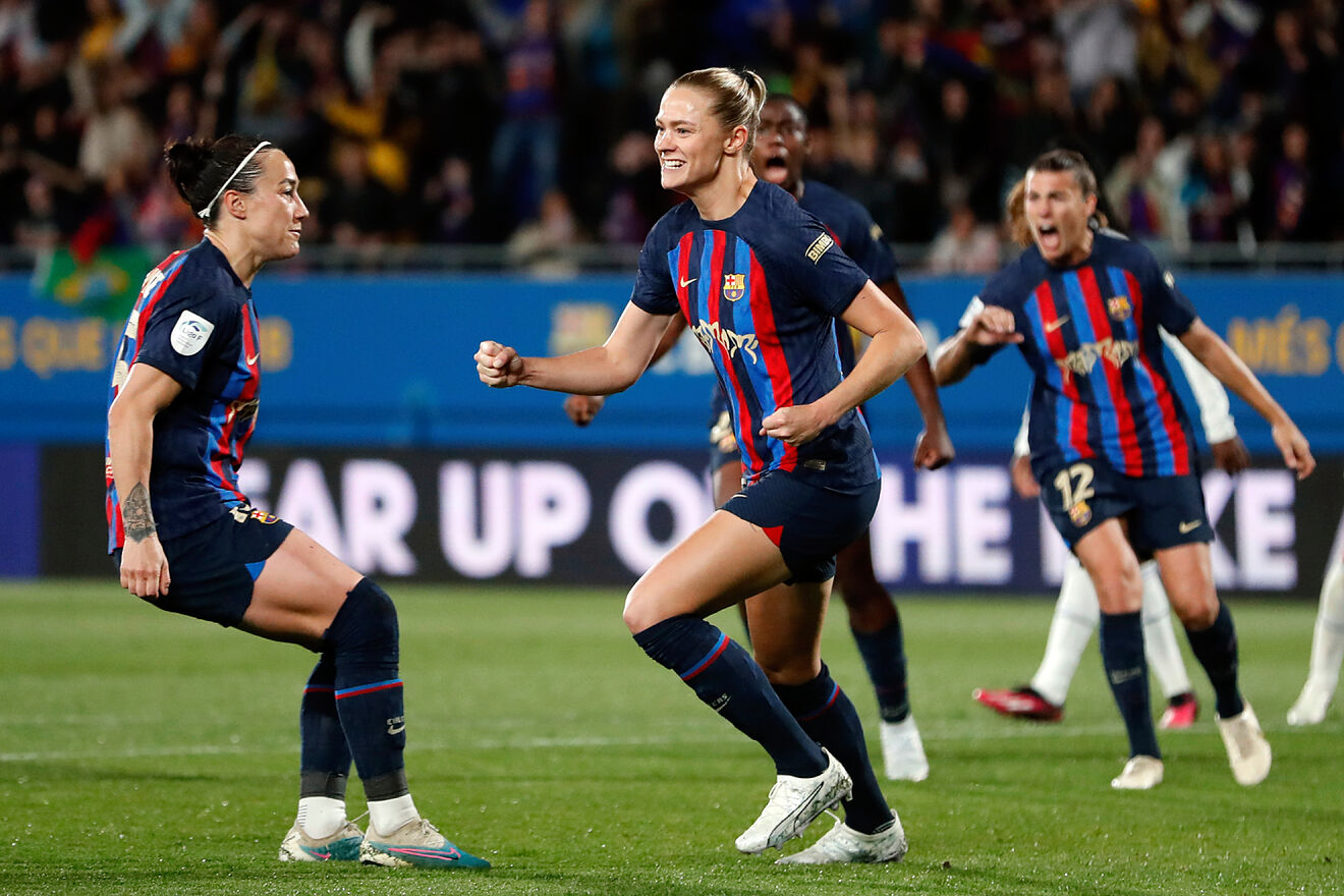 Fridolina Rolf� celebra un gol frente al Real Madrid / EFE