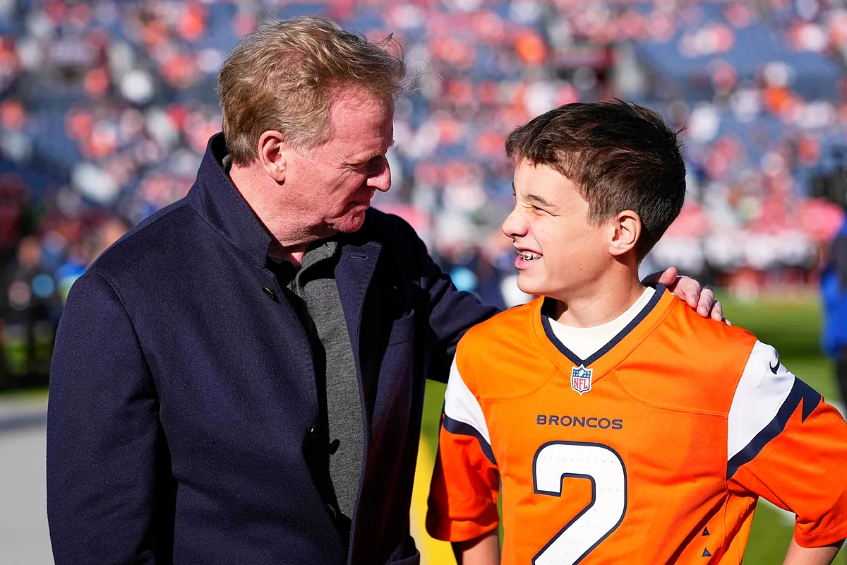 Marshall Manning, Peyton's son, is drawing attention for his playing