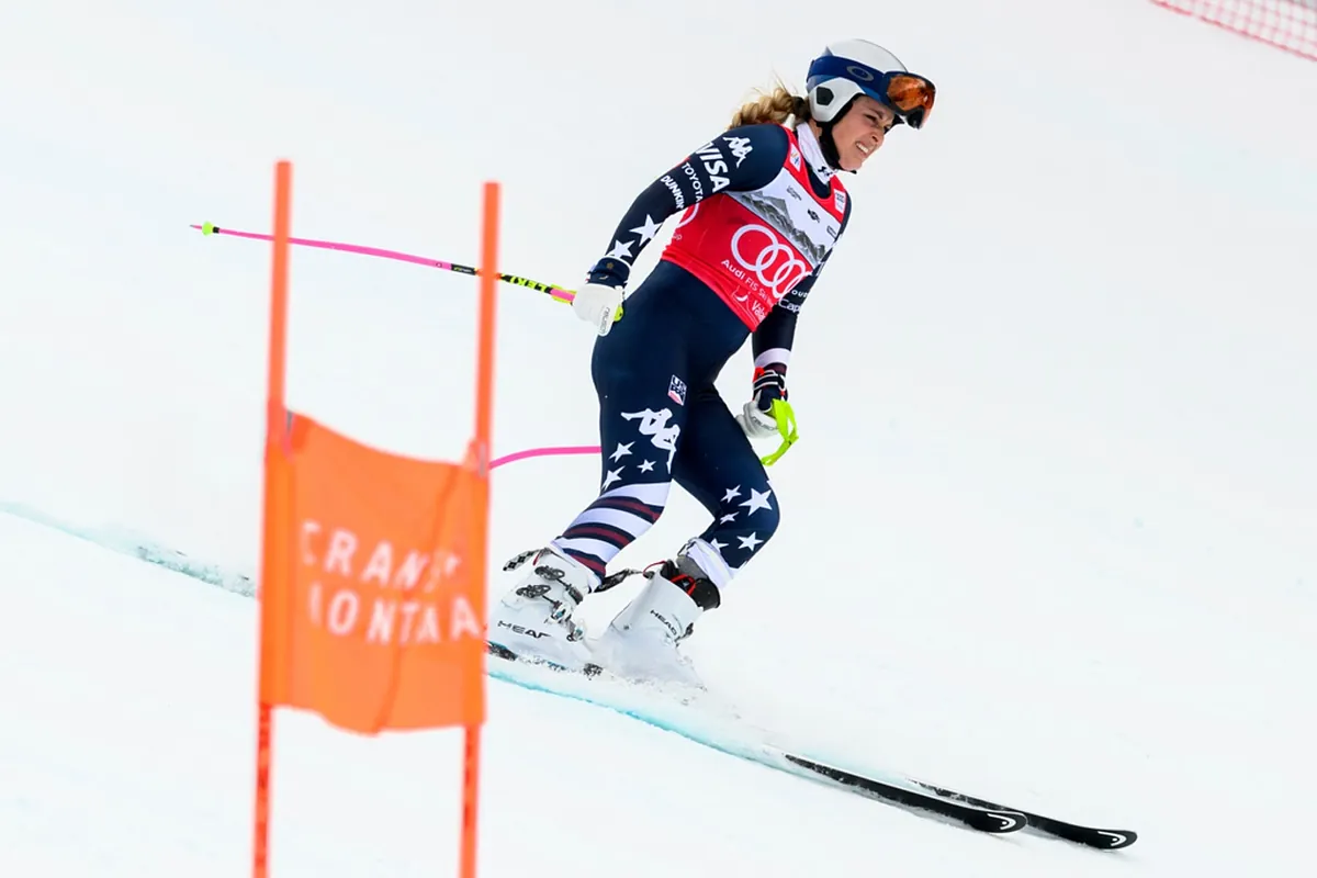 Lindsey Vonn falls in Crans-Montana and sets off alarm bells