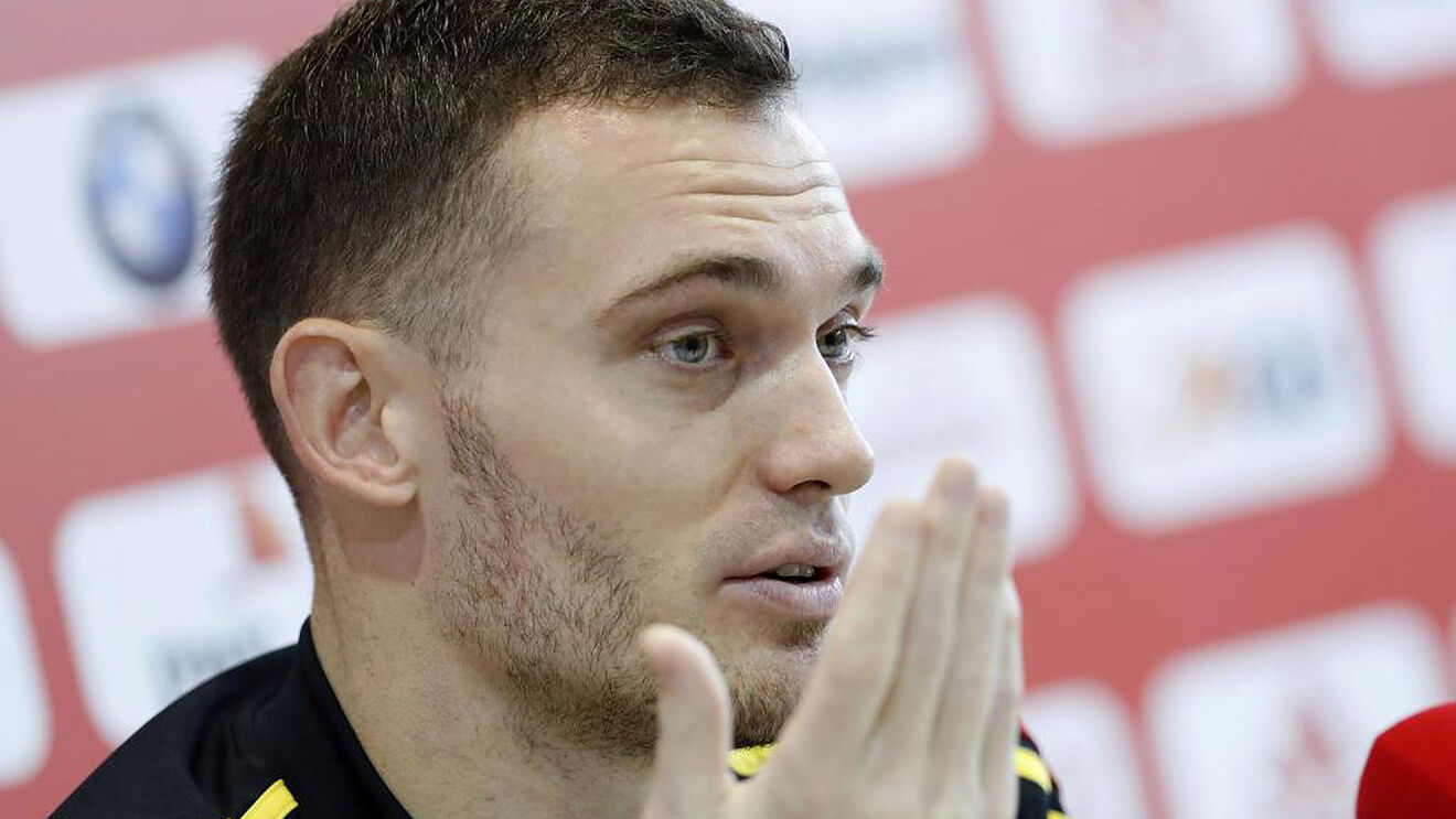 Vermaelen, en rueda de prensa con Bélgica.