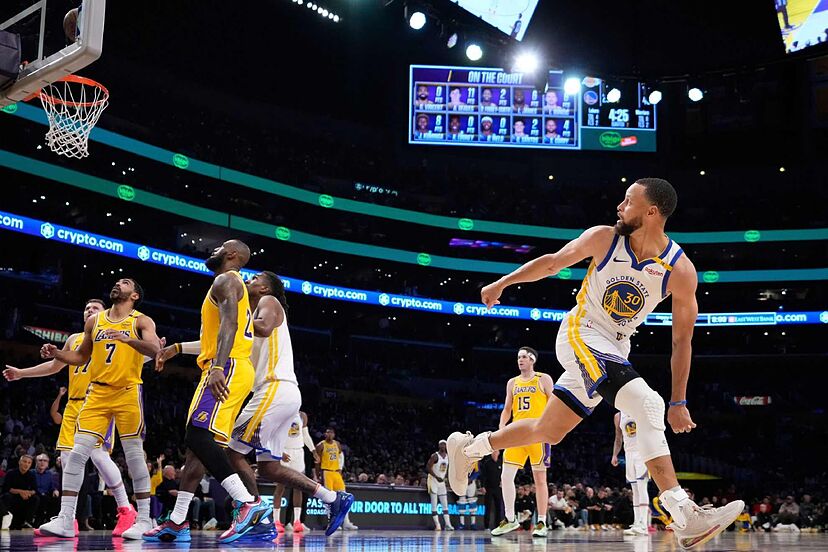 curry shooting over lebron