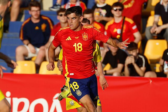 Gerard Mart�n, ante Ucrania en Alcorc�n.