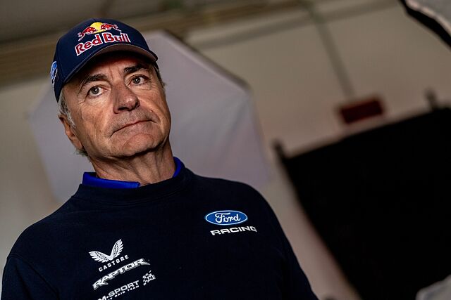Carlos Sainz no ha podido completar la primera etapa del Rally de Portugal por problemas en el motor de su Ford