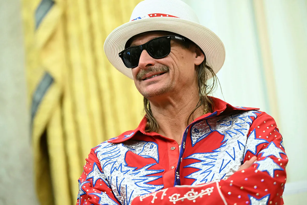 Is Kid Rock still with his wife and how many children does the musician have?