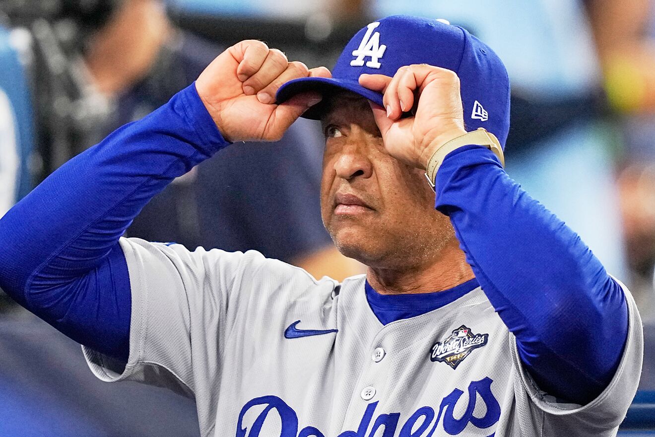 Dave Roberts - Los Angeles Dodgers Baseball