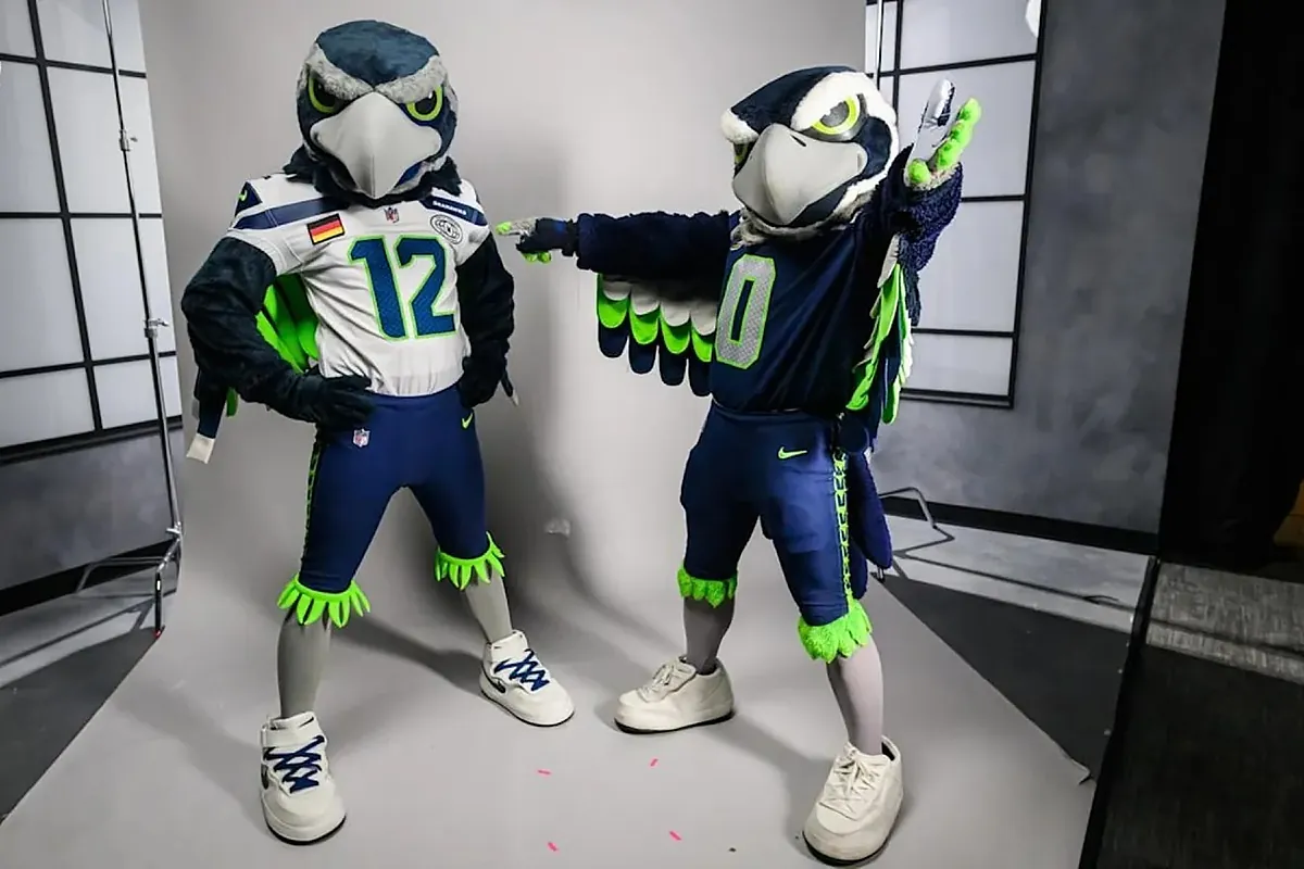 How many mascots do the Seattle Seahawks have and how much do they get paid?