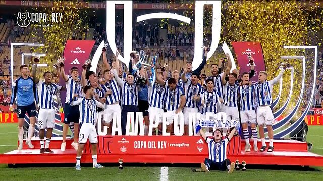 La Real, celebrando.