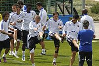 Mourinho, ante �zil, Kak�, Marcelo, Cristiano o Benzema, en un entrenamiento del Madrid.