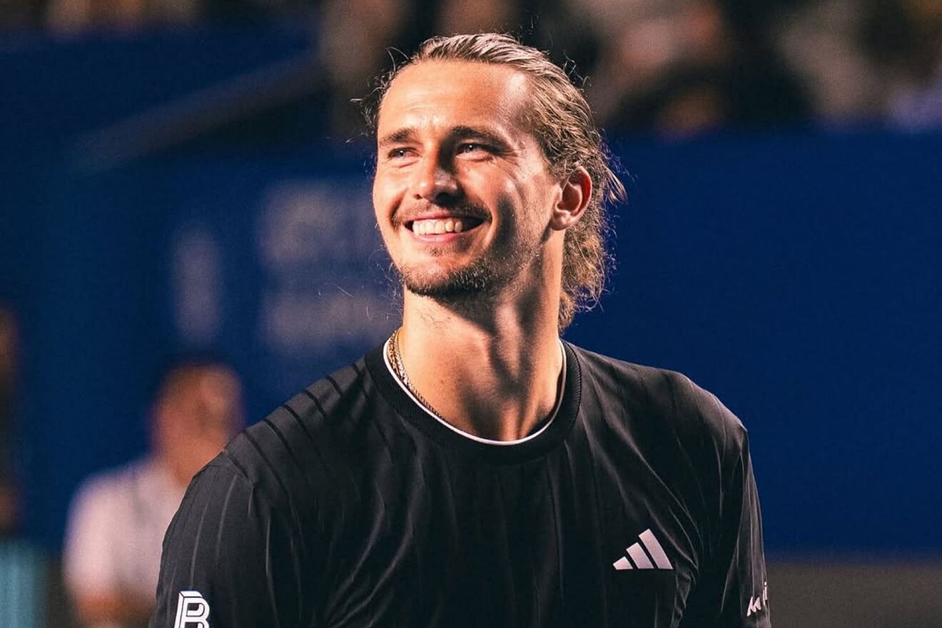 How is Alexander Zverev carrying his Acapulco