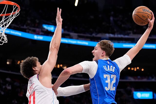 Copper Flagg, el adolescente que jam�s hab�a visto la NBA: mete 121 puntos en tres partidos (40,3 de promedio)