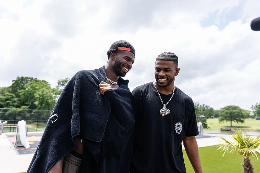 Shilo Sanders becomes Shedeur Sanders during a Browns game and seeks out  Kevin Stefanski to confront him | Marca