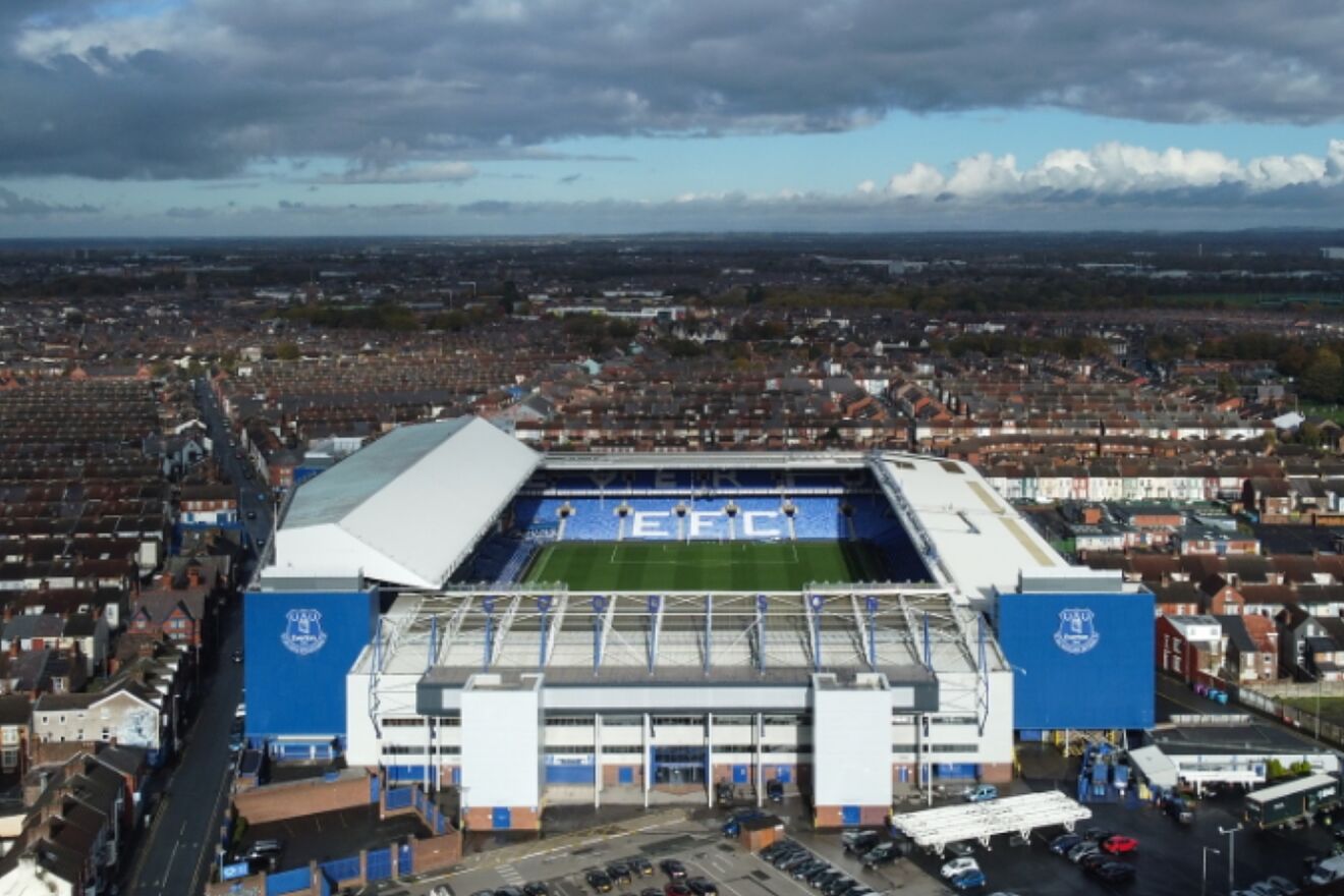 El Everton, sancionado con 10 puntos... y el club apunta directamente al caso del Manchester City