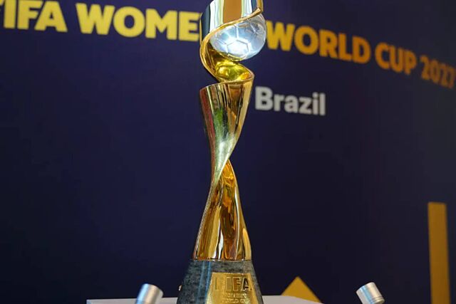 Trofeo del Mundial femenino de Brasil 2027.