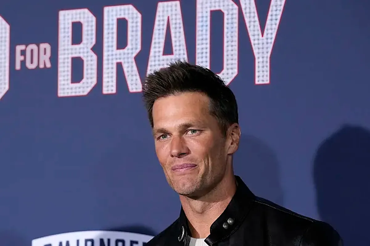 Tom Brady is excited about Mark Sanchez's replacement on FOX Sports and has a sublime reaction
