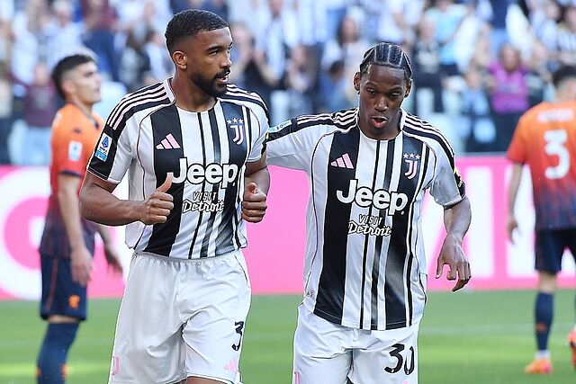 Bremer festeja su gol contra el Genoa