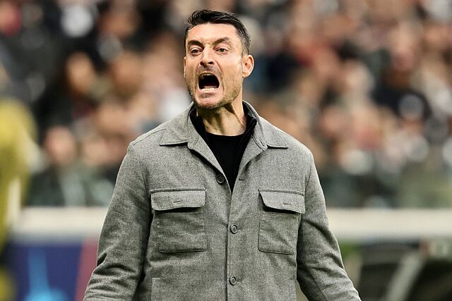 Albert Riera, furioso durante el partido ante el Colonia
