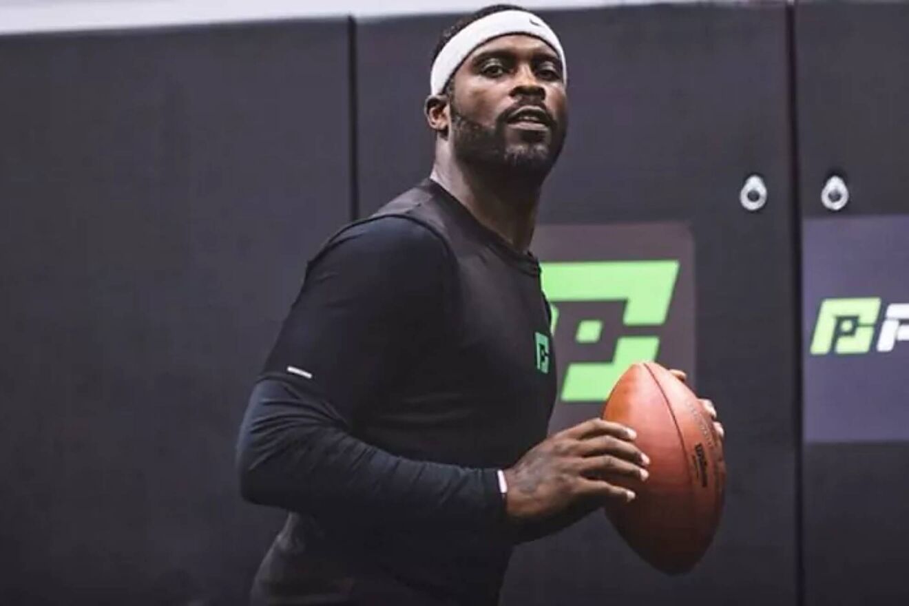 Norfolk State interviews Michael Vick to be its football coach