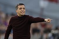 Lu�s Castro, entrenador del Levante.