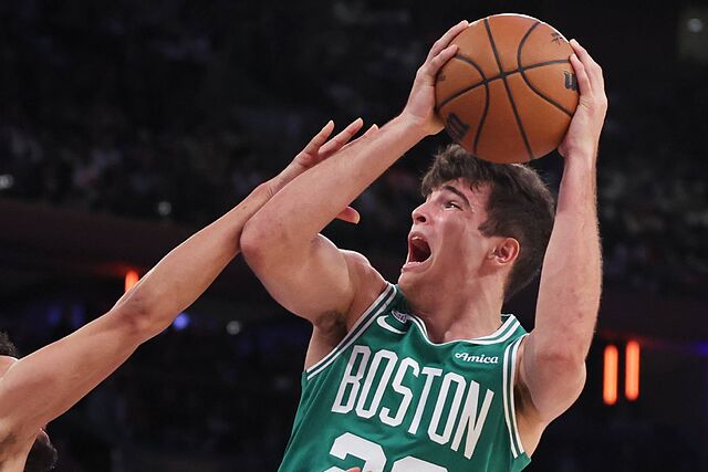 Hugo Gonz�lez vuelve a jugar en playoffs con los Celtics y recuerda por qu� de ni�o "no pod�a ver mucho la NBA"