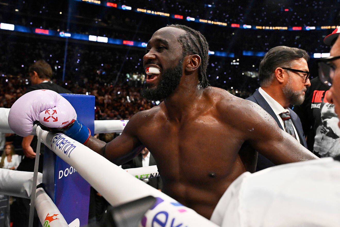 Terence Crawford defeated Canelo Alvarez by unanimous decision in...