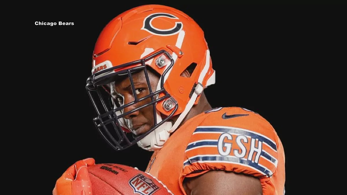 chicago bears new football helmet GSH Schutt XP Authentic Show your Chicago Bears pride with the Fanz Collectibles Custom Mini Helmet featuring your photo inside the visor for a one Chicago BearsInflatable Helmet - For